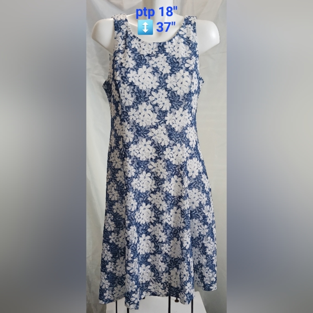 "Perceptions" Beautuful Navy and White Floral Midi Dress Size Petite (PM)